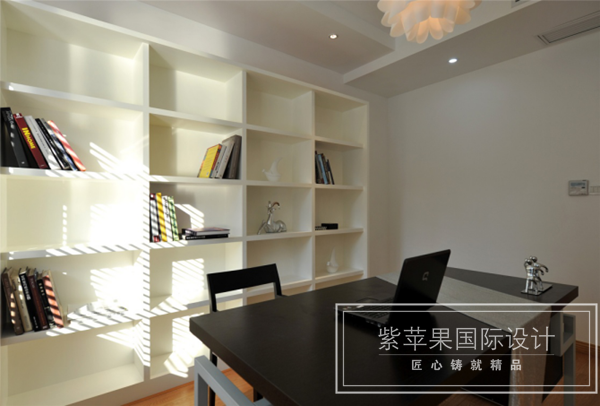 無(wú)錫紫蘋果裝飾