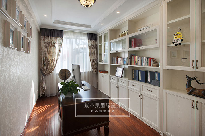 簡美書房裝修實(shí)景
