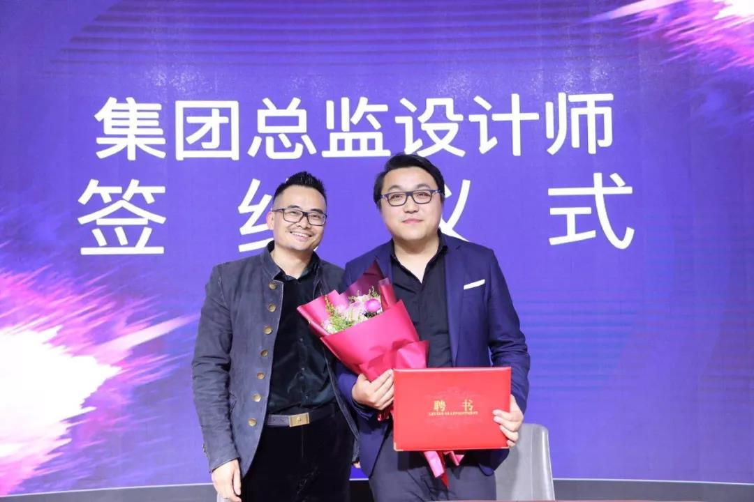 紫蘋(píng)果首位總監(jiān)設(shè)計(jì)師——完美主義設(shè)計(jì)師李忠凱